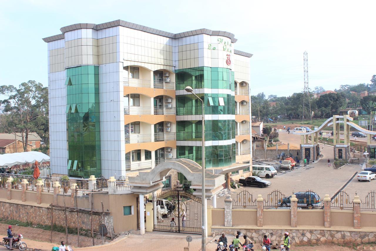 La Grande Hotel Kampala Exterior photo